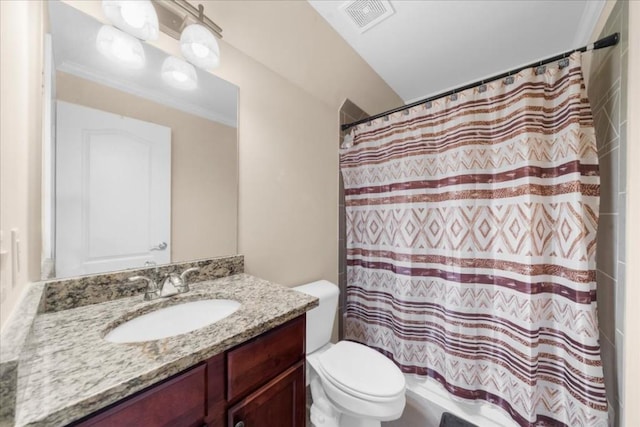3086 Frazier Walk, Decatur, GA 30033 - bathroom with toilet, vanity, and a shower with shower curtain