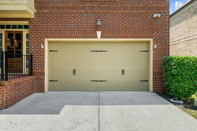 3086 Frazier Walk, Decatur, GA 30033 - garage featuring concrete driveway