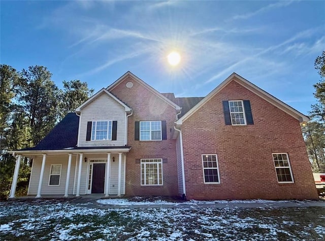 view of front of property featuring a porch