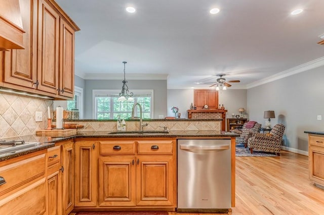 27 Bluff Mountain Dr SW, Rome, GA 30165 - kitchen featuring appliances with stainless steel finishes, a sink, tasteful backsplash, a ceiling fan, and recessed lighting
