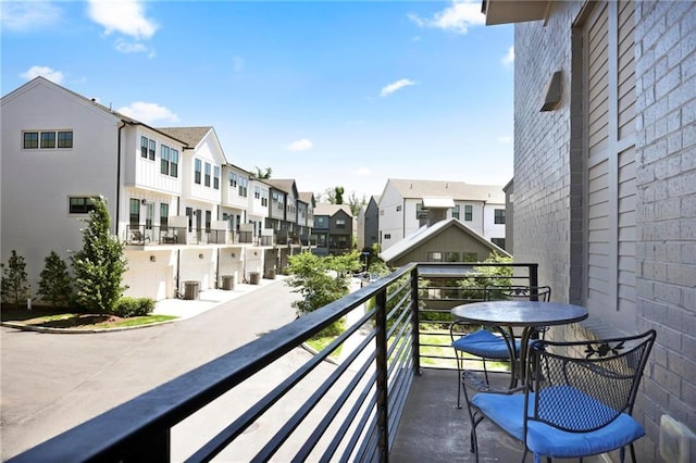126 Chestnut Cir, Atlanta, GA 30342 - balcony featuring a residential view