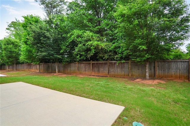 4884 Kentwood Dr, Marietta, GA 30068 - view of yard featuring a fenced backyard and a patio