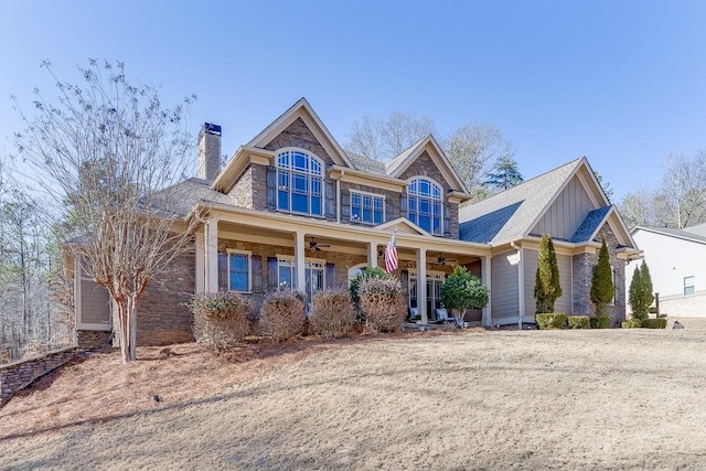 view of front of home with ceiling fan