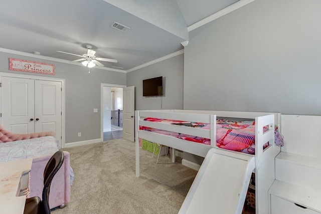 bedroom featuring light carpet, lofted ceiling, ceiling fan, and ornamental molding