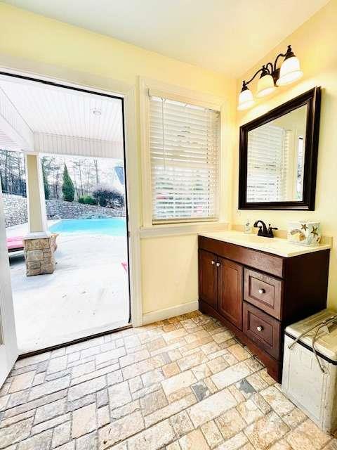 3 Westridge Pl, Rome, GA 30165 - bathroom featuring vanity