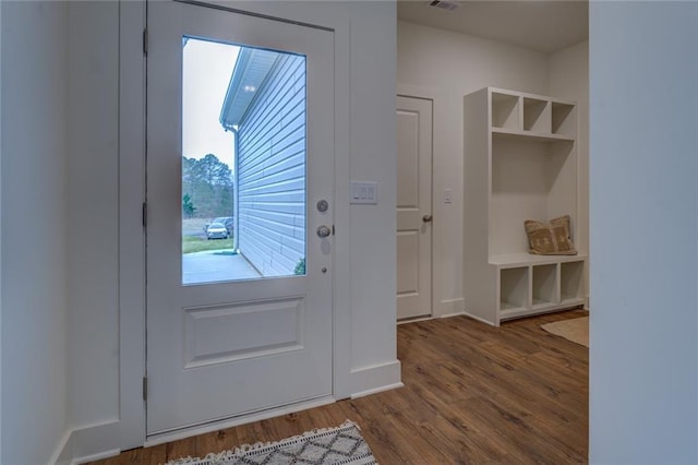 entryway with visible vents and wood finished floors