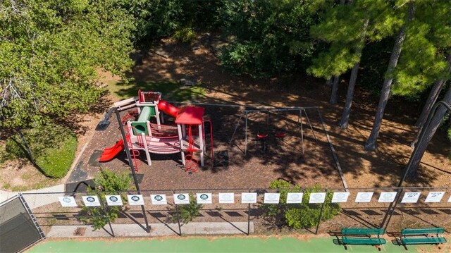 385 Guildhall Grv, Johns Creek, GA 30022 - view of yard