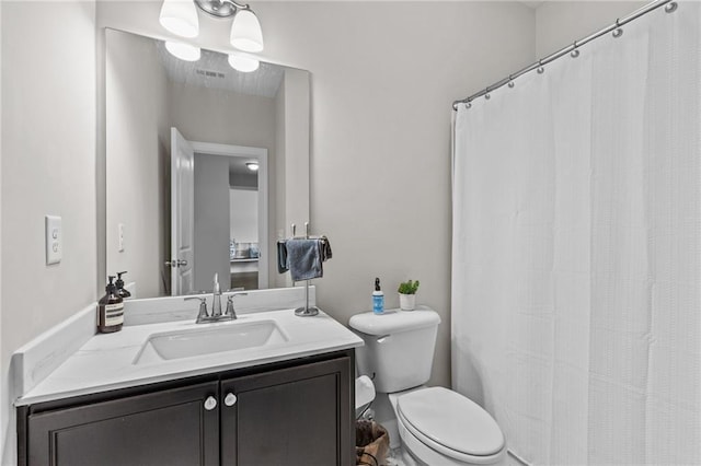 5116 Chastain Way, Gainesville, GA 30507 - full bathroom featuring vanity, toilet, and curtained shower
