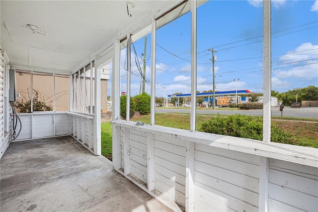 view of unfurnished sunroom