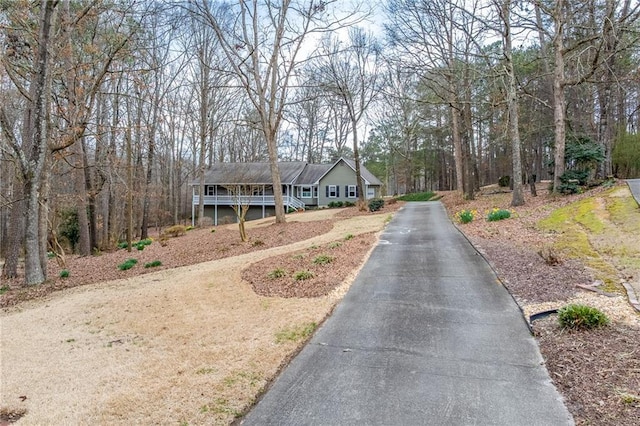 view of front of home featuring driveway