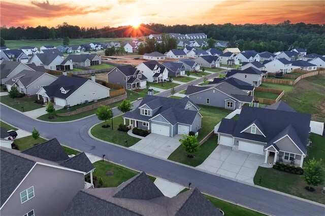 view of aerial view at dusk