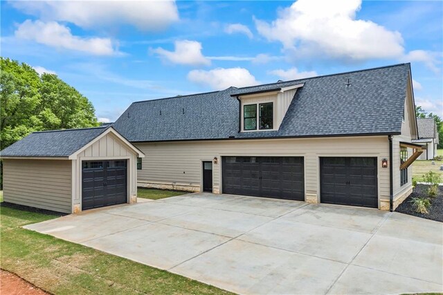 3601 Perry Smith Rd, Monroe, GA 30656 - exterior space featuring concrete driveway