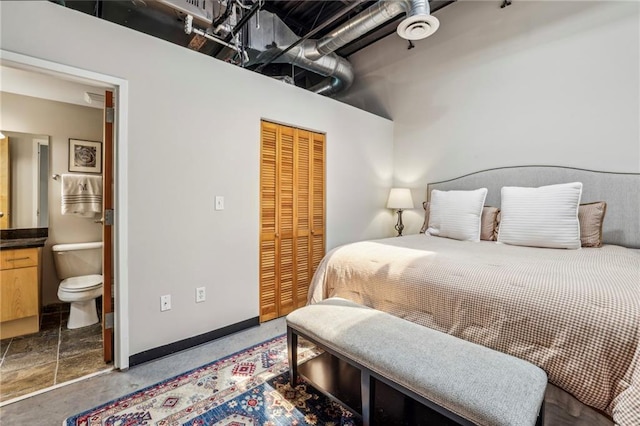 5200 Peachtree Rd Unit 3420, Atlanta, GA 30341 - bedroom with a closet, ensuite bathroom, and ceiling fan