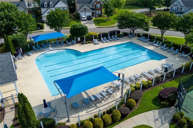 3260 Ridgefair Dr, Cumming, GA 30040 - community pool with a residential view and a patio