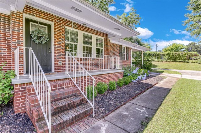 1237 S Enota Dr NE, Gainesville, GA 30501