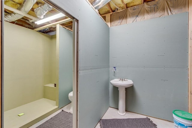 5359 Point S Dr, Gainesville, GA 30504 - bathroom with toilet and a stall shower