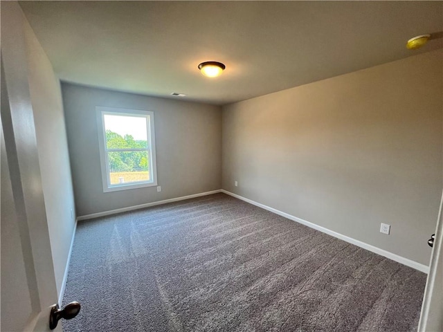 empty room with carpet