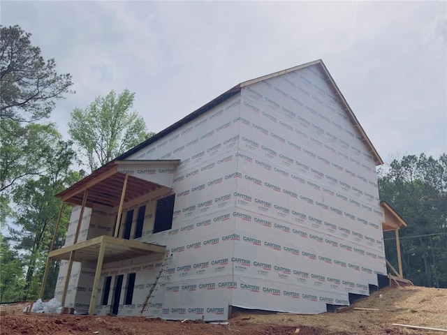 view of home's exterior