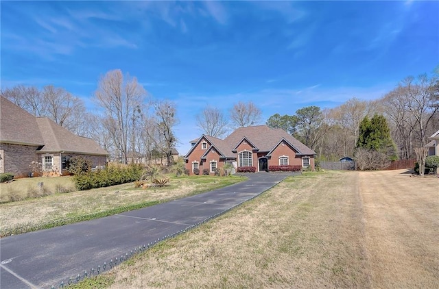 view of front of house with a front yard