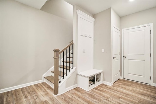 3313 Park Pointe Cir, Scottdale, GA 30079 - staircase featuring wood finished floors and baseboards