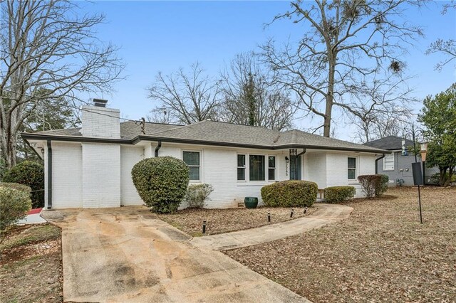 view of front of property