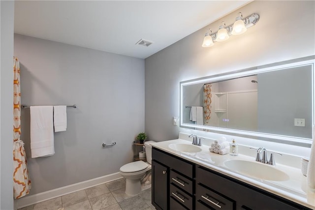 5440 Wheeler Ridge Rd, Auburn, GA 30011 - bathroom featuring double vanity, toilet, a shower with shower curtain, and baseboards