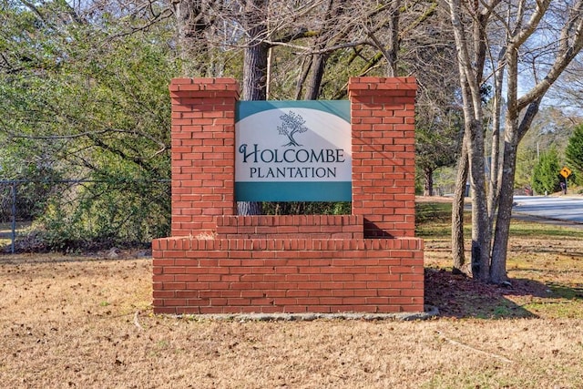 view of community / neighborhood sign