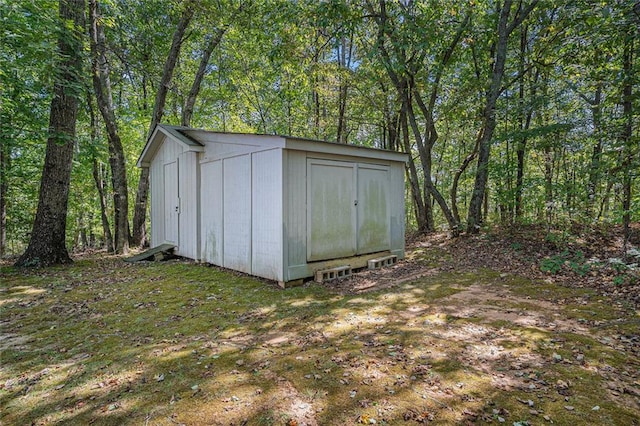 view of outbuilding