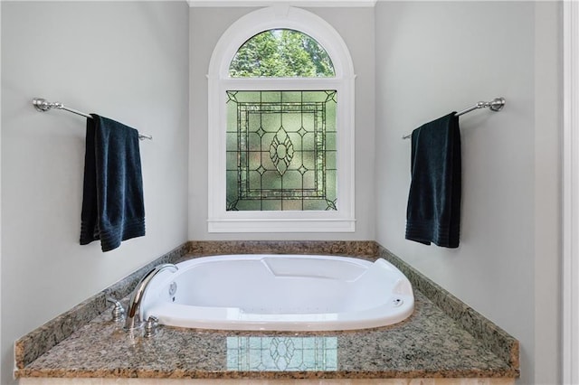 1255 Beech Haven Rd NE, Atlanta, GA 30324 - bathroom featuring a garden tub