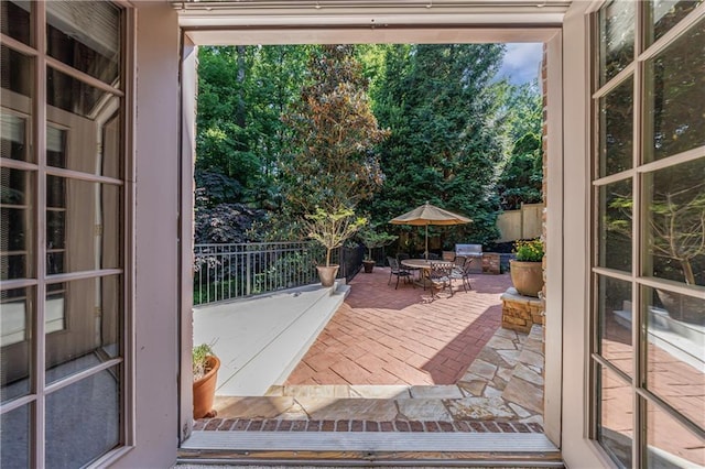 1255 Beech Haven Rd NE, Atlanta, GA 30324 - entryway with brick flooring