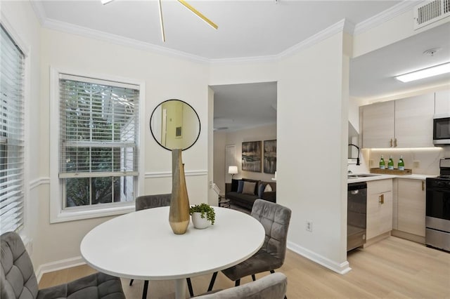 4254 River Green Dr NW Unit 616, Atlanta, GA 30327 - dining room with light wood-style floors, visible vents, baseboards, and ornamental molding