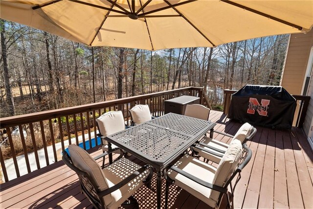 5073 Kingsbridge Pass, Powder Springs, GA 30127 - deck with grilling area and outdoor dining space