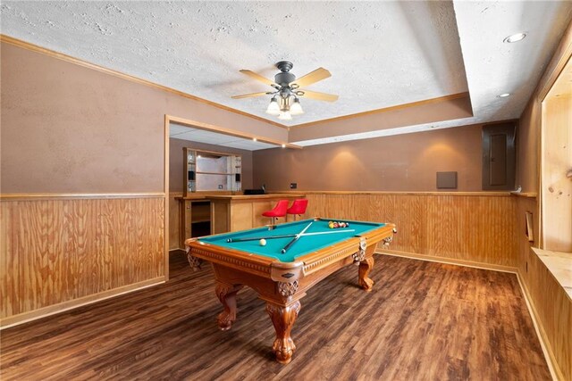 5073 Kingsbridge Pass, Powder Springs, GA 30127 - playroom with wood finished floors, a textured ceiling, a ceiling fan, and wainscoting