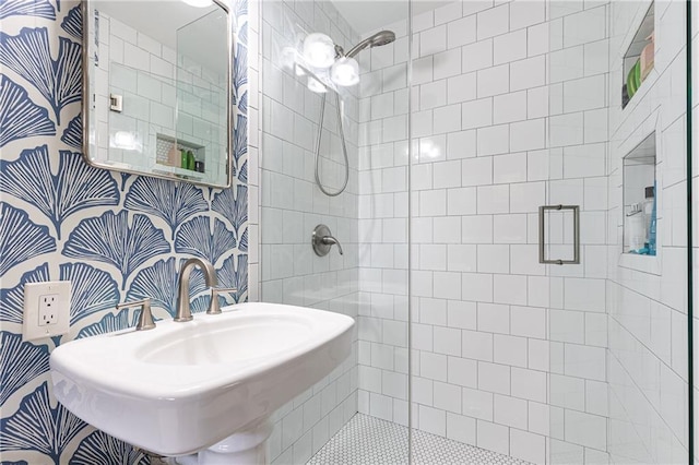1329 W Nancy Creek Dr NE, Brookhaven, GA 30319 - full bathroom featuring a shower stall and a sink