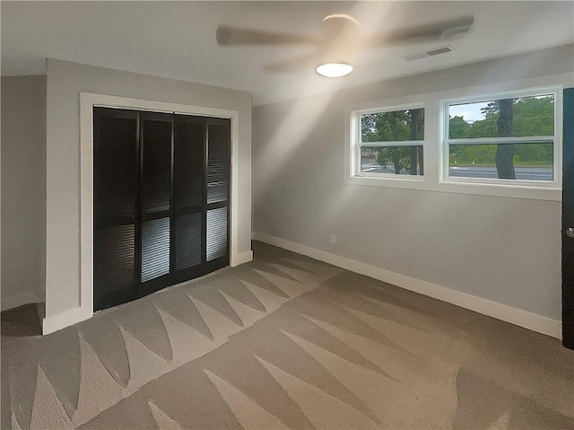 empty room featuring carpet