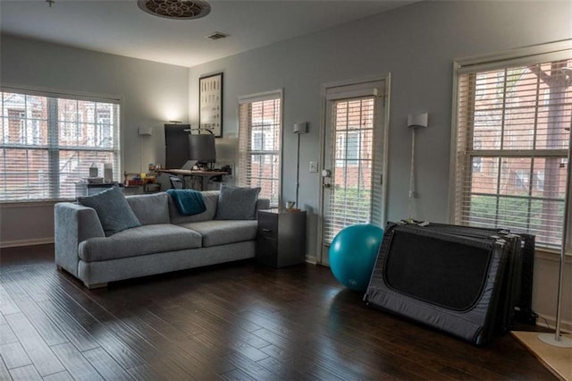 401 Iona Abbey Ct Unit 6, Smyrna, GA 30082 - living room featuring dark wood-style floors and baseboards