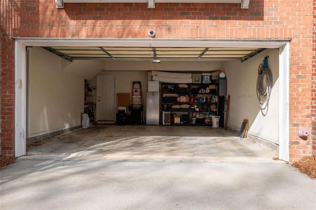 401 Iona Abbey Ct Unit 6, Smyrna, GA 30082 - garage with driveway