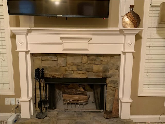 1162 Mason Lee, Loganville, GA 30052 - interior details featuring a fireplace