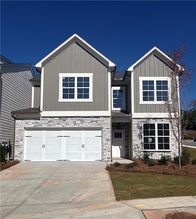 view of front of home featuring a garage