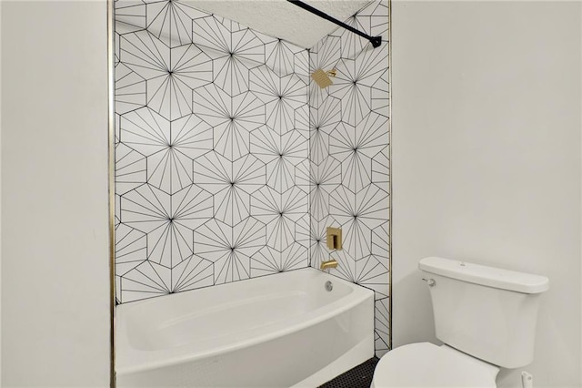 215 Maplewood Dr SW, Calhoun, GA 30701 - bathroom with toilet and  shower combination