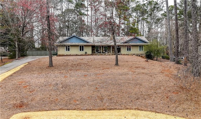 Listing photo 3 for 140 Pruitt Dr, Alpharetta GA 30004