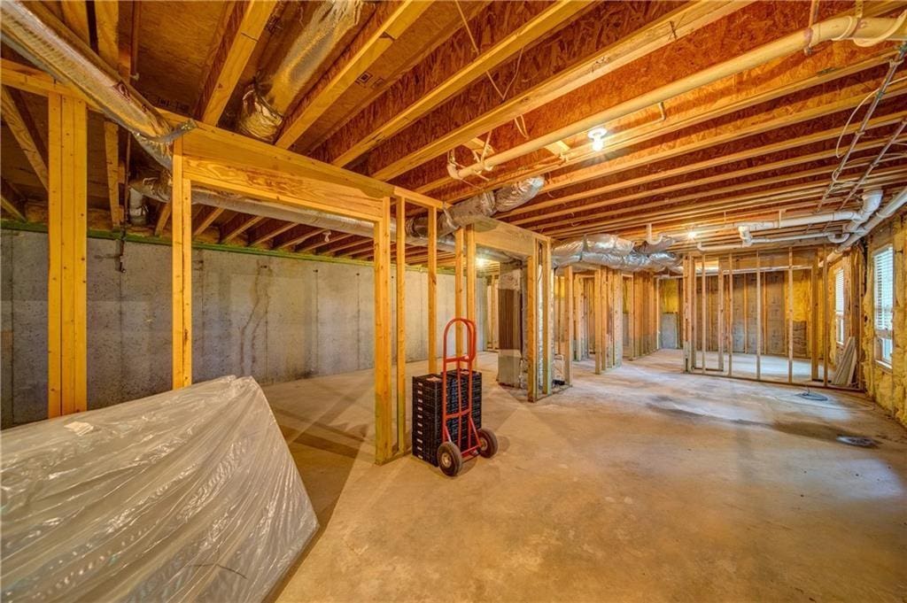 172 Laurel Dr NE, Calhoun, GA 30701 - view of unfinished basement