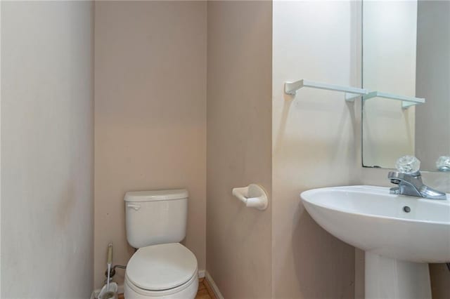1615 Burnt Oak Way, Dacula, GA 30019 - bathroom with toilet and a sink