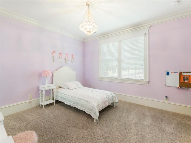 bedroom with an inviting chandelier, crown molding, and carpet