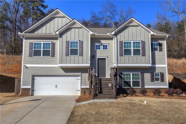 view of front of house with a garage