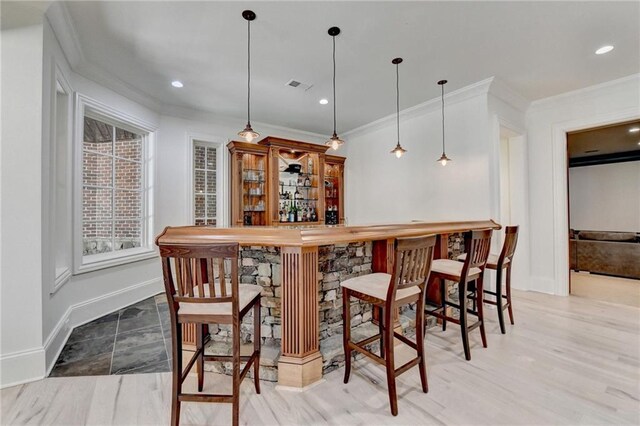 4505 Whitestone Way, Suwanee, GA 30024 - bar with crown molding, a dry bar, visible vents, recessed lighting, and baseboards