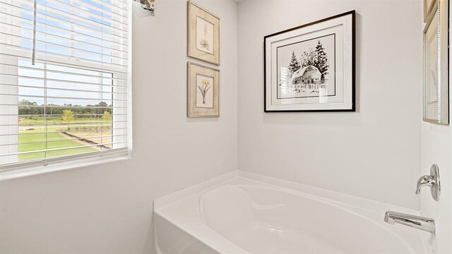12086 Conrad Cir, Hampton, GA 30228 - full bath featuring a bath