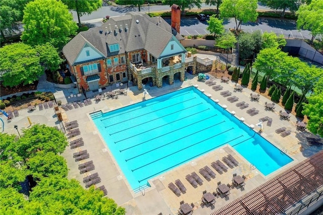 870 Longstone Lndg, Alpharetta, GA 30022 - community pool with a patio area