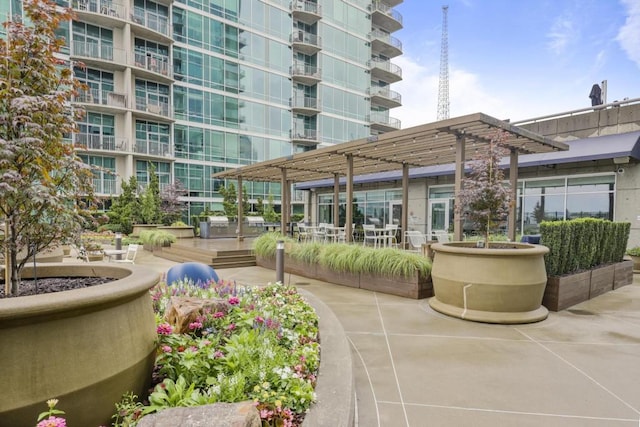 943 Peachtree St NE Unit 716, Atlanta, GA 30309 - view of home's community with a pergola
