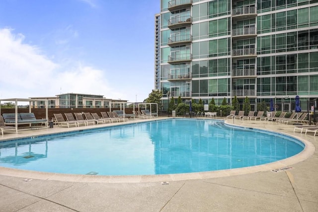 943 Peachtree St NE Unit 716, Atlanta, GA 30309 - community pool featuring a patio area